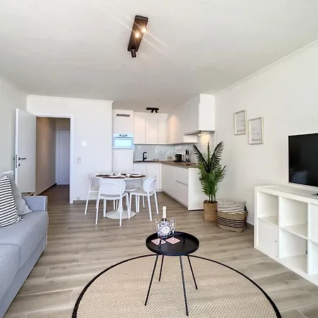 Royal Ascot R7 Met Terras En Zeezicht Op Toplocatie Apartamento Ostend